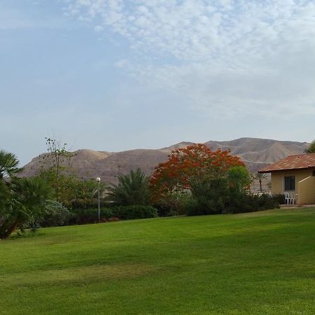 Almog Kibbutz Hotel Luaran gambar