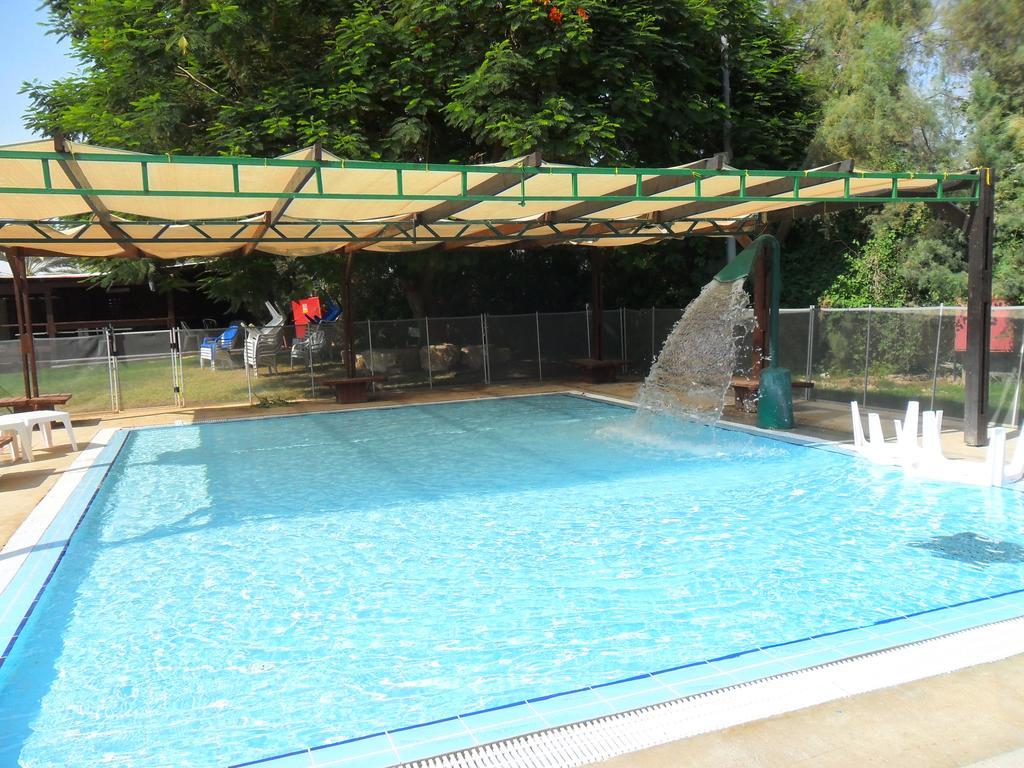Almog Kibbutz Hotel Luaran gambar