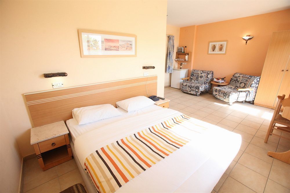 Almog Kibbutz Hotel Luaran gambar
